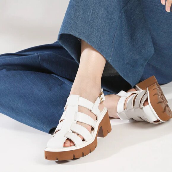 ALL BLACK Brand Womens 9.5 US 40 EU White Leather Gladiator Sandals Shoes - Picture 3 of 3